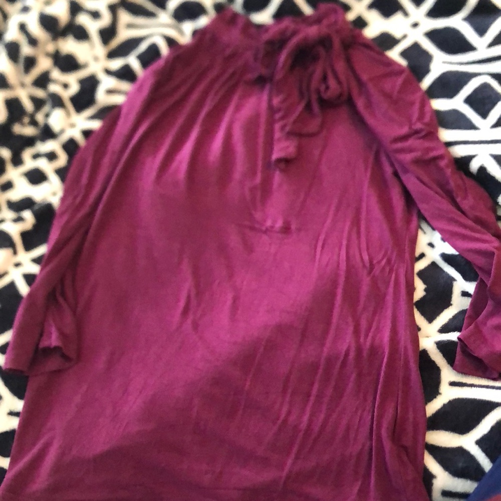 Fashionable Focus top in magenta